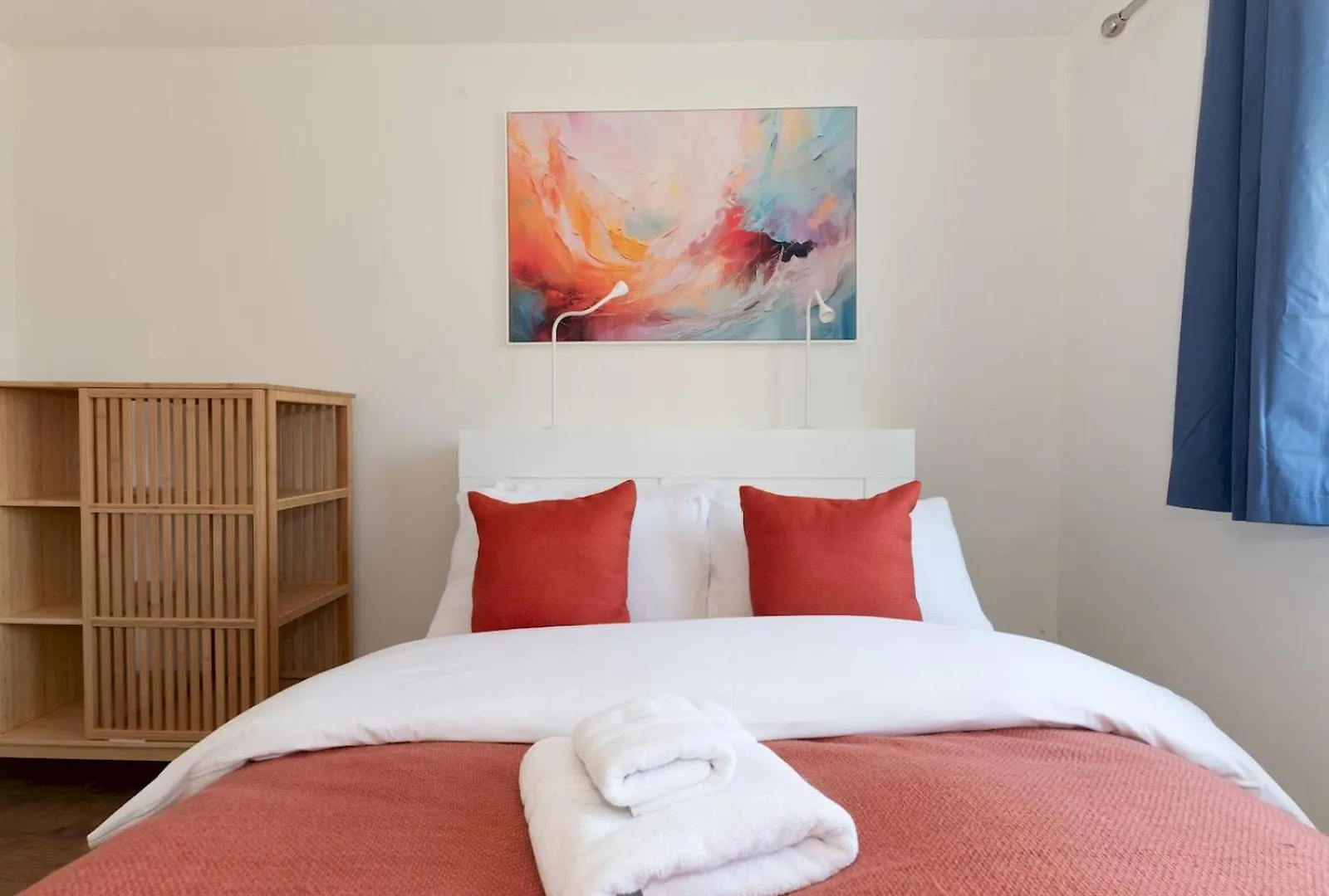 Pass The Keys Bright Spacious 4Br House Elizabeth Line London 0*,  United Kingdom