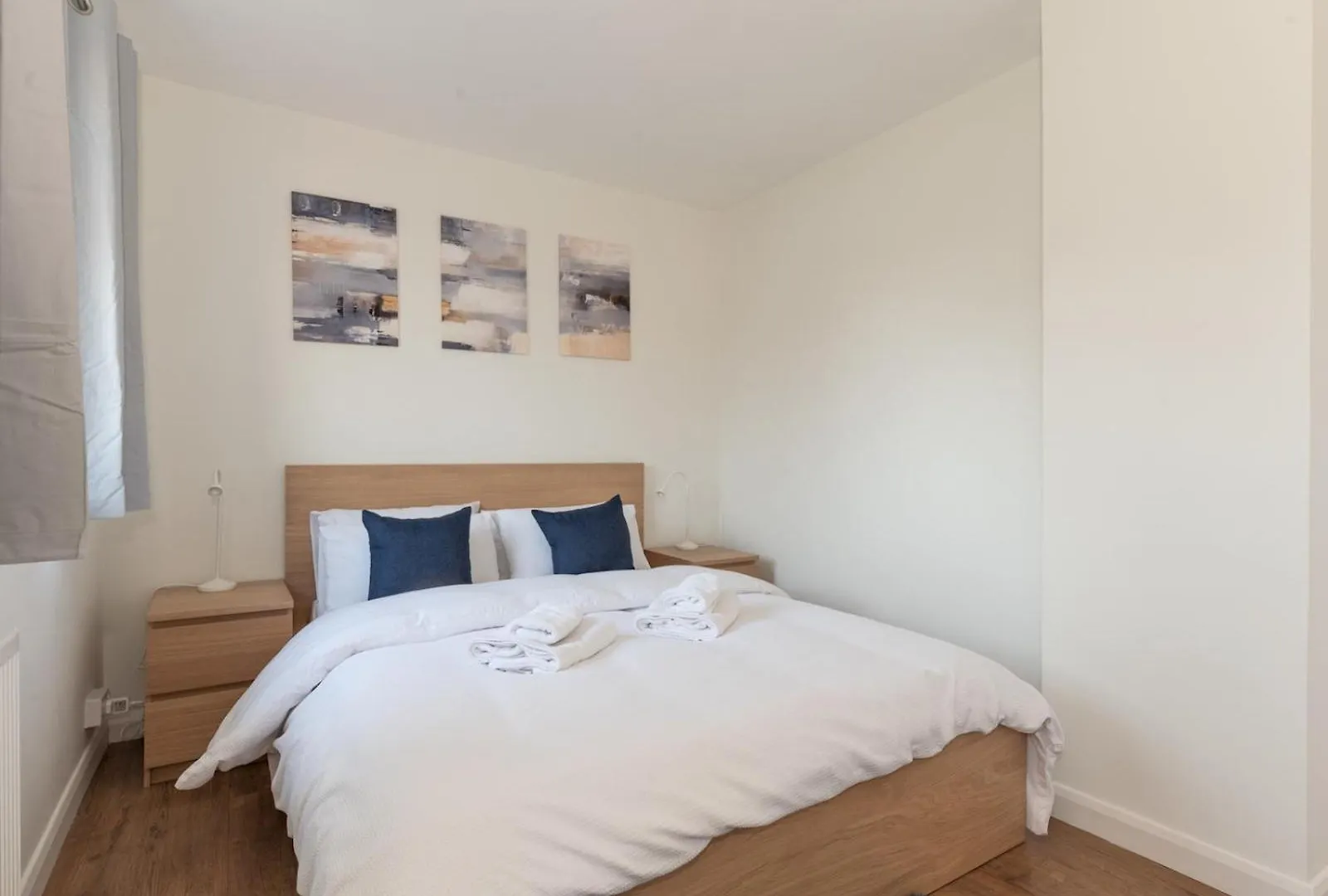 Pass The Keys Bright Spacious 4Br House Elizabeth Line London Holiday home