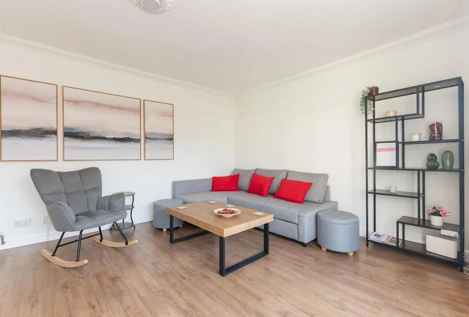 Pass The Keys Bright Spacious 4Br House Elizabeth Line London Holiday home